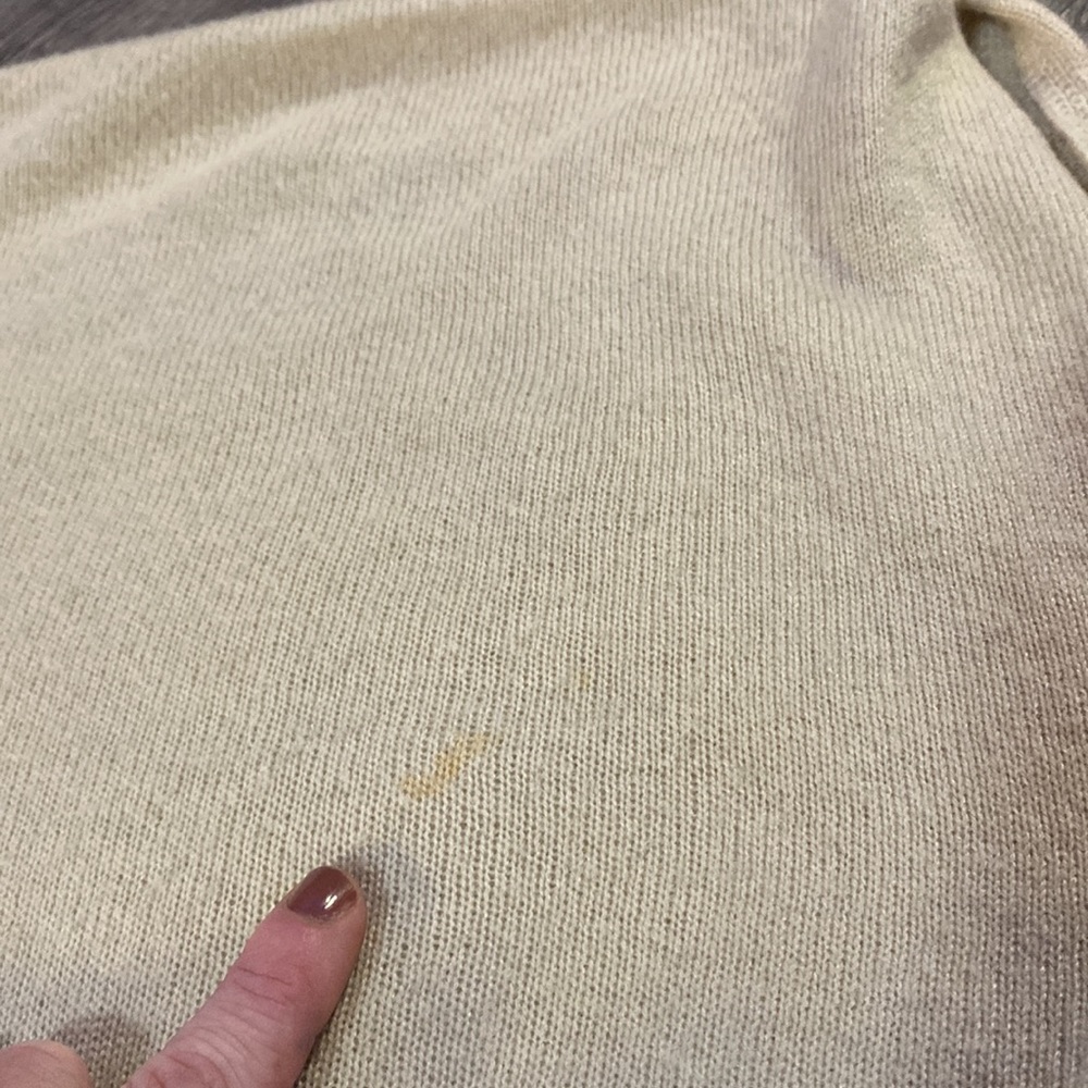 100% Cashmere Shawl - Picture 7 of 8
